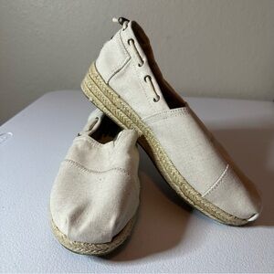 Skechers Cream Mules & Clogs